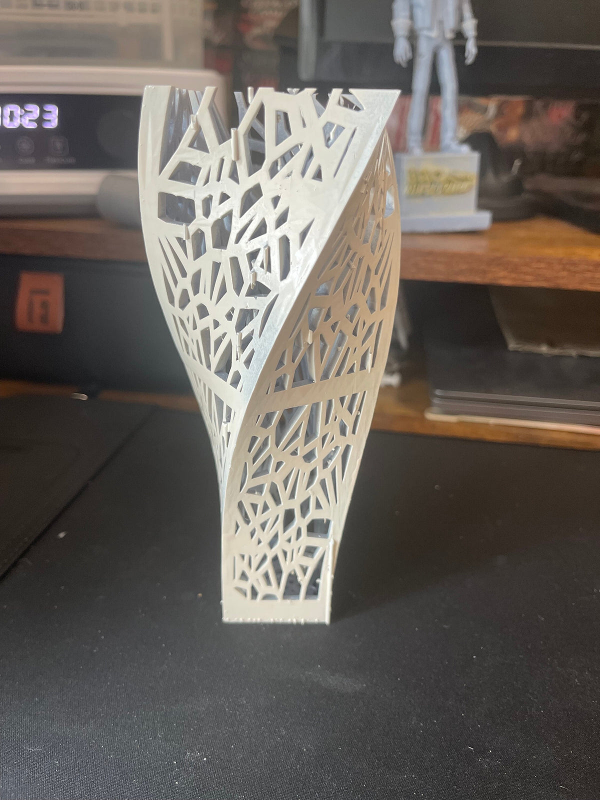 volonoi style twisted column desk lamp